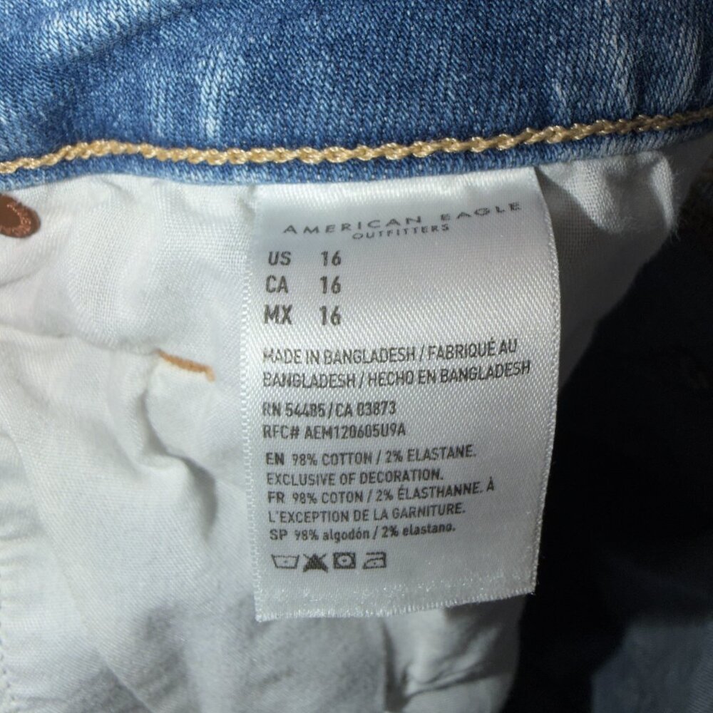 American Eagle Hi Rise Shortie Shorts Size 16 Distressed Denim Blue - Picture 5 of 6